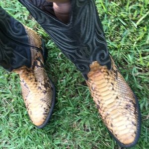 Sneak skin Laredo western Cowboy boots Sz 8M